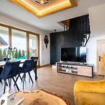 Czorsztyn Ski&sail Aparthouse * Maniowy