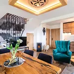 Czorsztyn Ski&sail Aparthouse 度假居