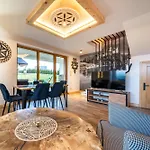 Czorsztyn Ski&sail Aparthouse 度假居