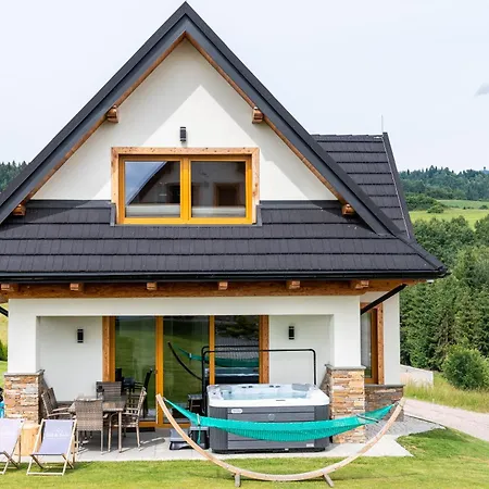 Czorsztyn Ski&sail Aparthouse Holiday home *